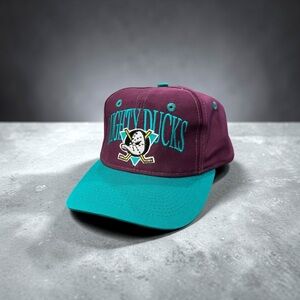 Vintage NHL Mighty Ducks Purple and Teal Hat